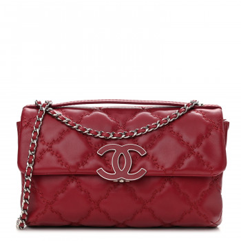 CHANEL Calfskin Quilted Double Stitch Hamptons Clutch with Chain Red